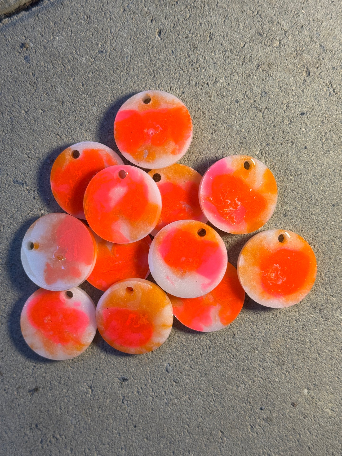 Epoxidharz Hundemarken - Serie Orange/Weiß/Pink