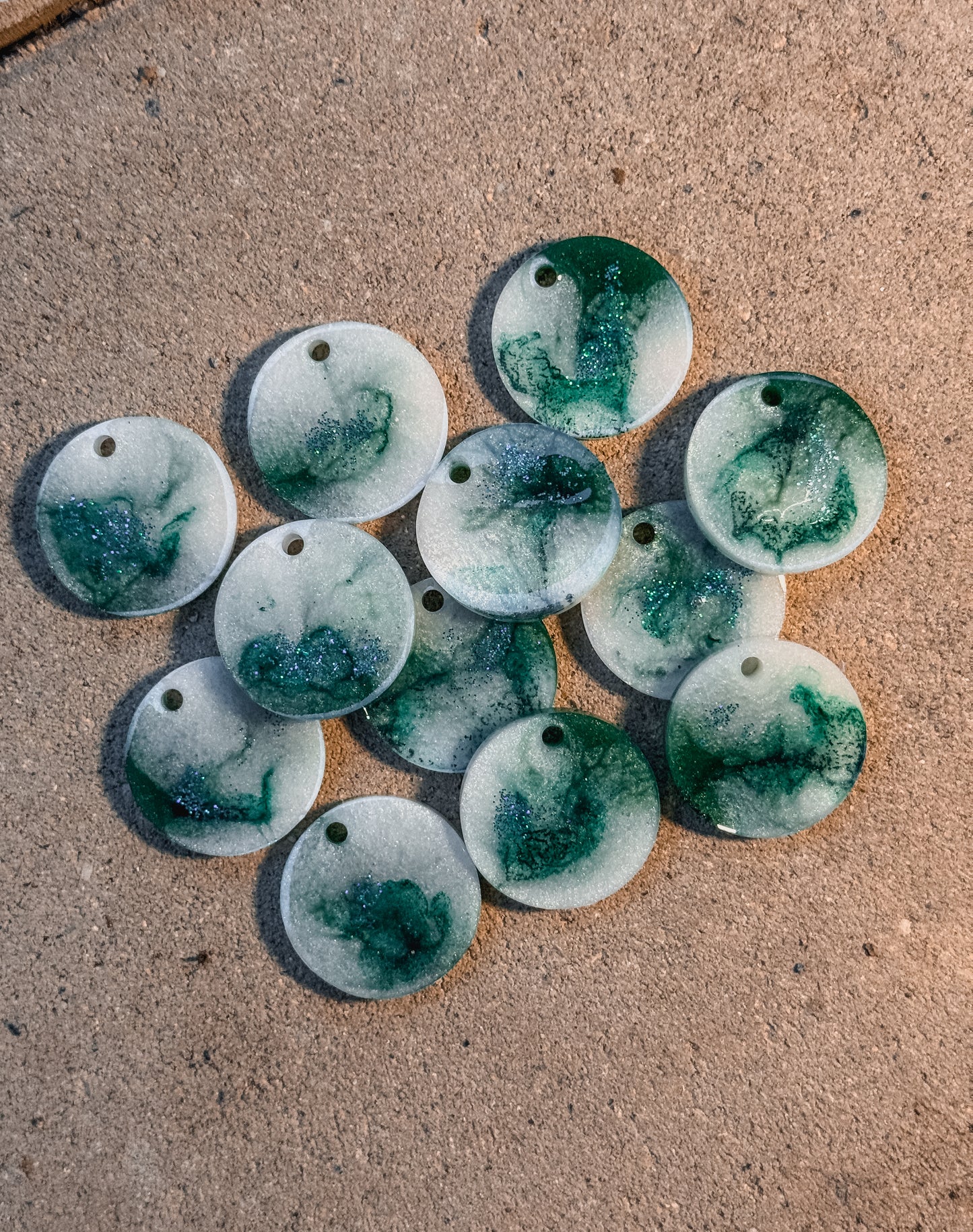 Epoxidharz Hundemarken - Serie Grün/Weiß