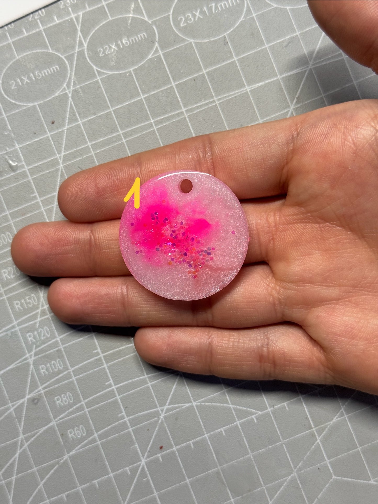 Epoxidharz Hundemarken - Serie Rosa/Weiß