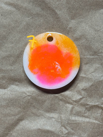 Epoxidharz Hundemarken - Serie Orange/Weiß/Pink