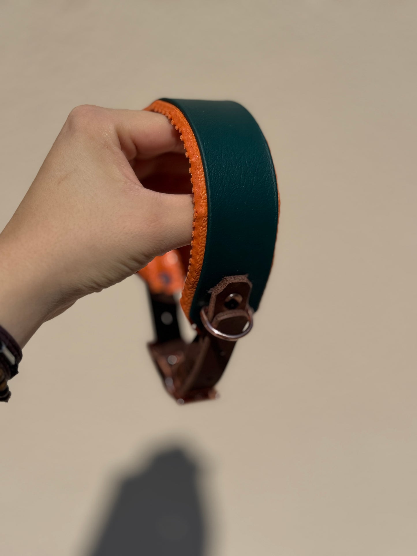 Halsband BioThane® mit Fettleder und Polsterung 38mm HU 31-41 mm Dunkelgrün/Braun