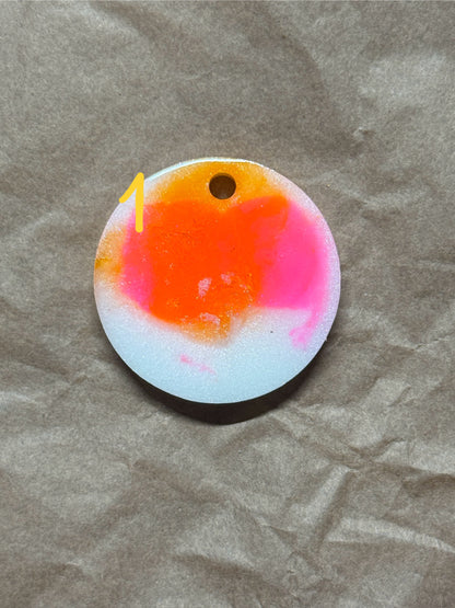 Epoxidharz Hundemarken - Serie Orange/Weiß/Pink