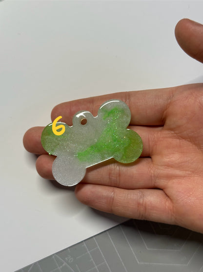 Epoxidharz Hundemarken - Serie Knochen/Grün/Weiß