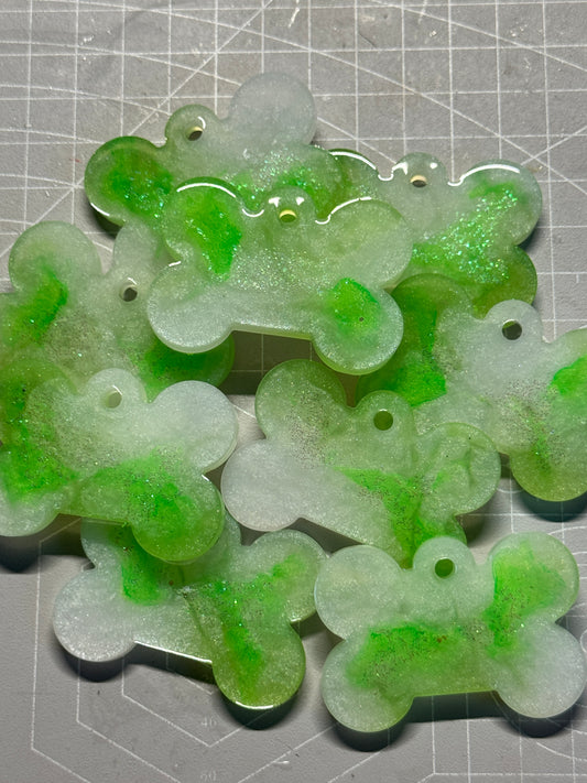 Epoxidharz Hundemarken - Serie Knochen/Grün/Weiß